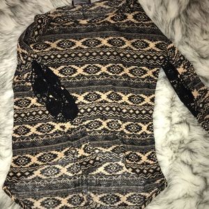 Patterned long sleeve shirt